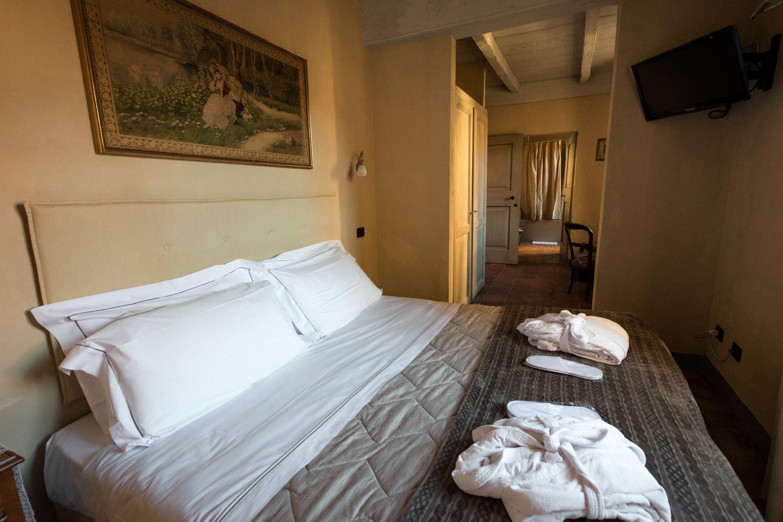 Antico Borgo Hotel Cuneo Kültér fotó