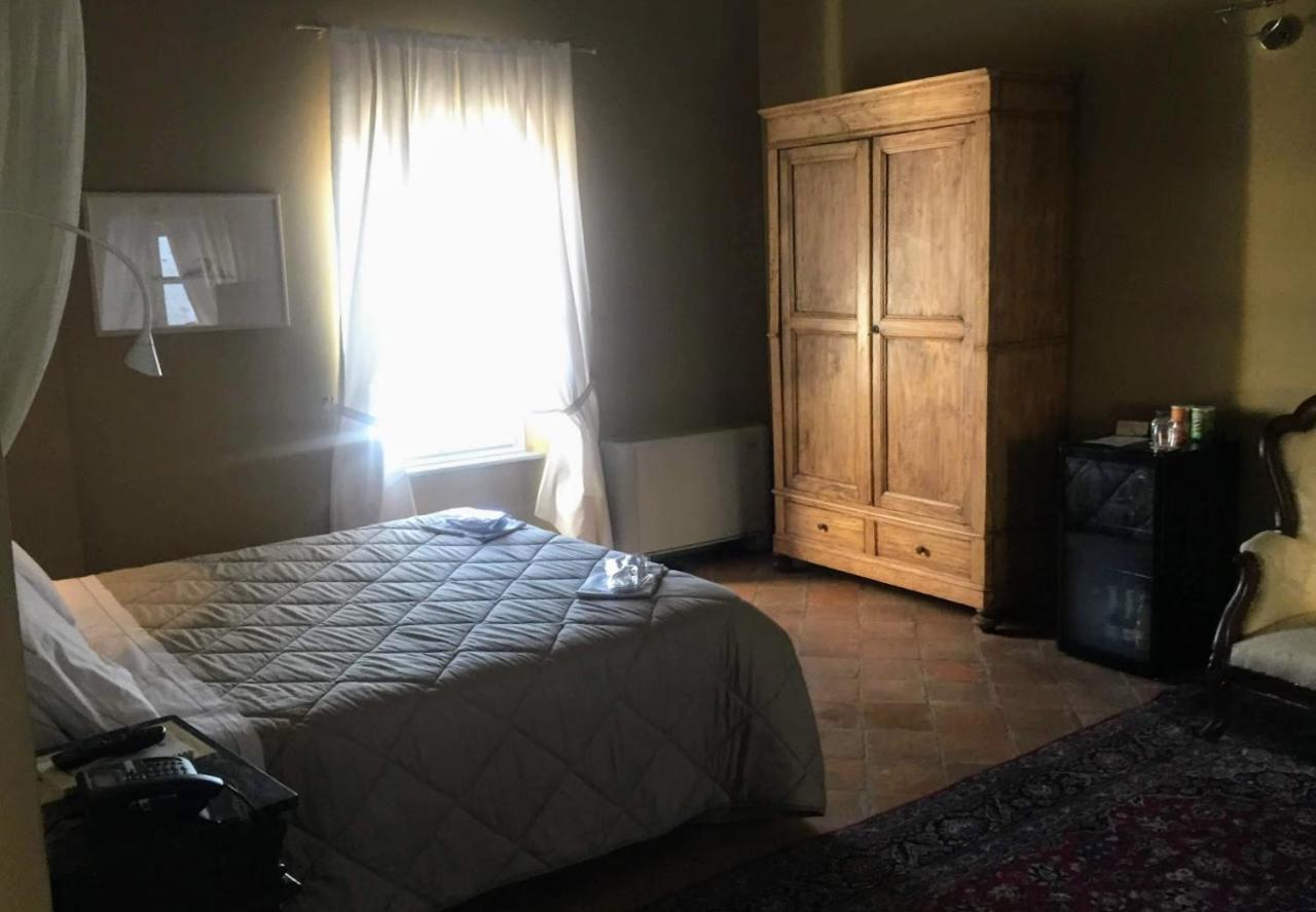 Antico Borgo Hotel Cuneo Kültér fotó